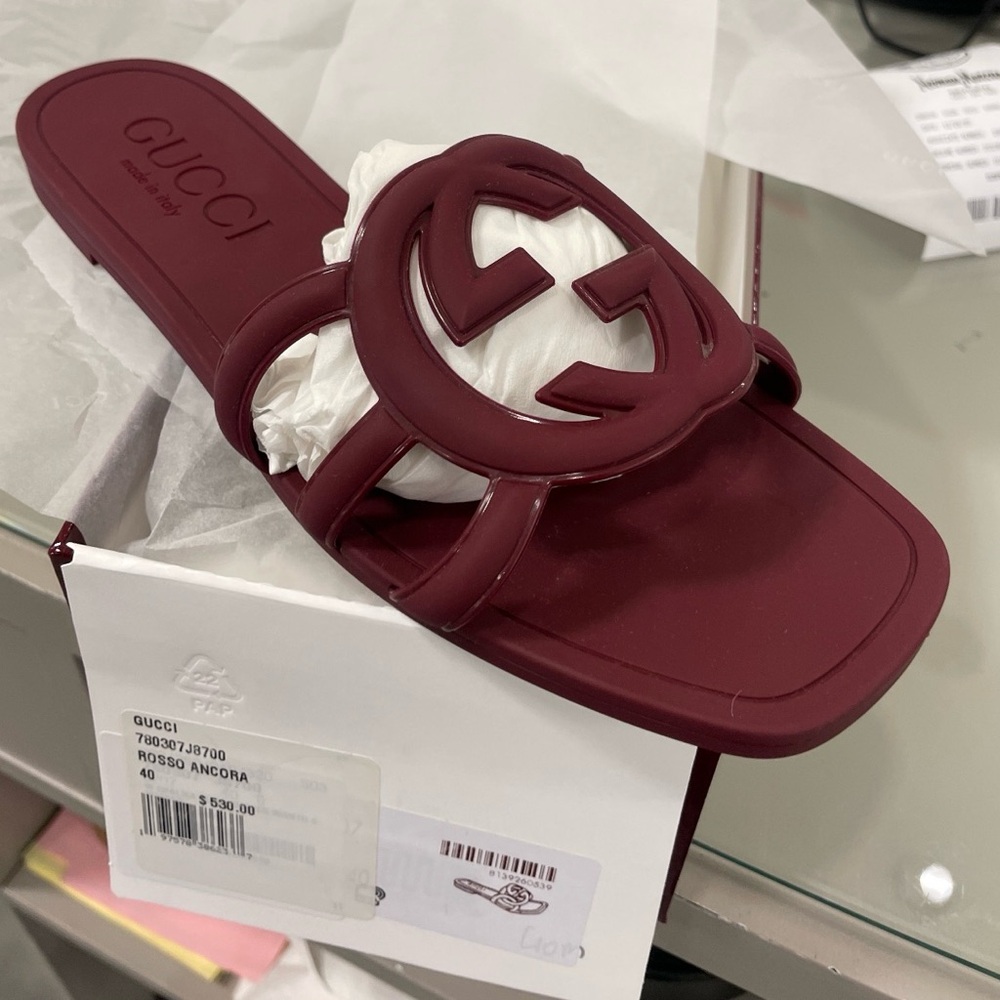 Gucci Women's GG Palma Burgundy Sandals - EU 38- brand new in box - Picture 2 of 2